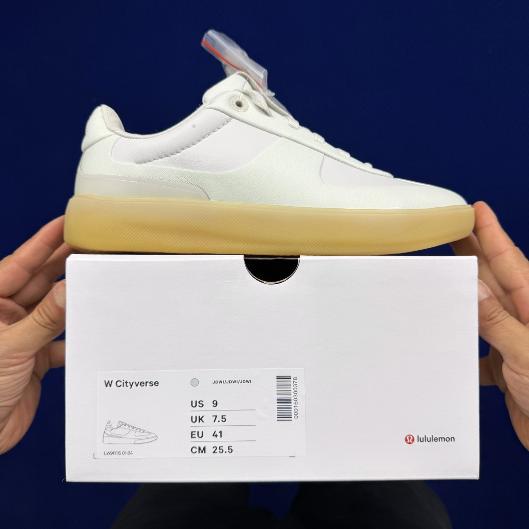 lululemon露露乐蒙 cityverse休闲鞋 共9色全新极简主义系列 采用热熔无缝工艺鞋面 中底