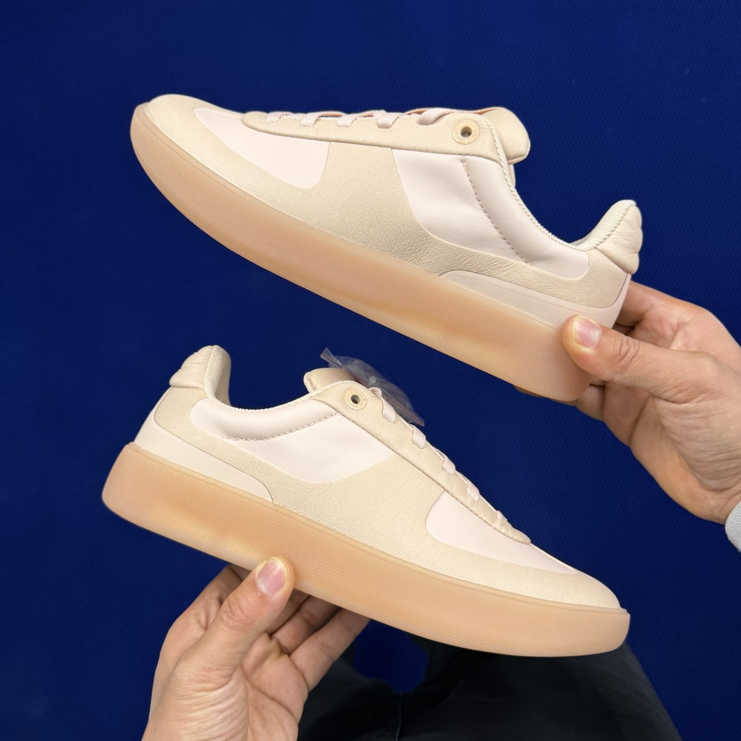 lululemon露露乐蒙 cityverse休闲鞋 共9色全新极简主义系列 采用热熔无缝工艺鞋面 中底