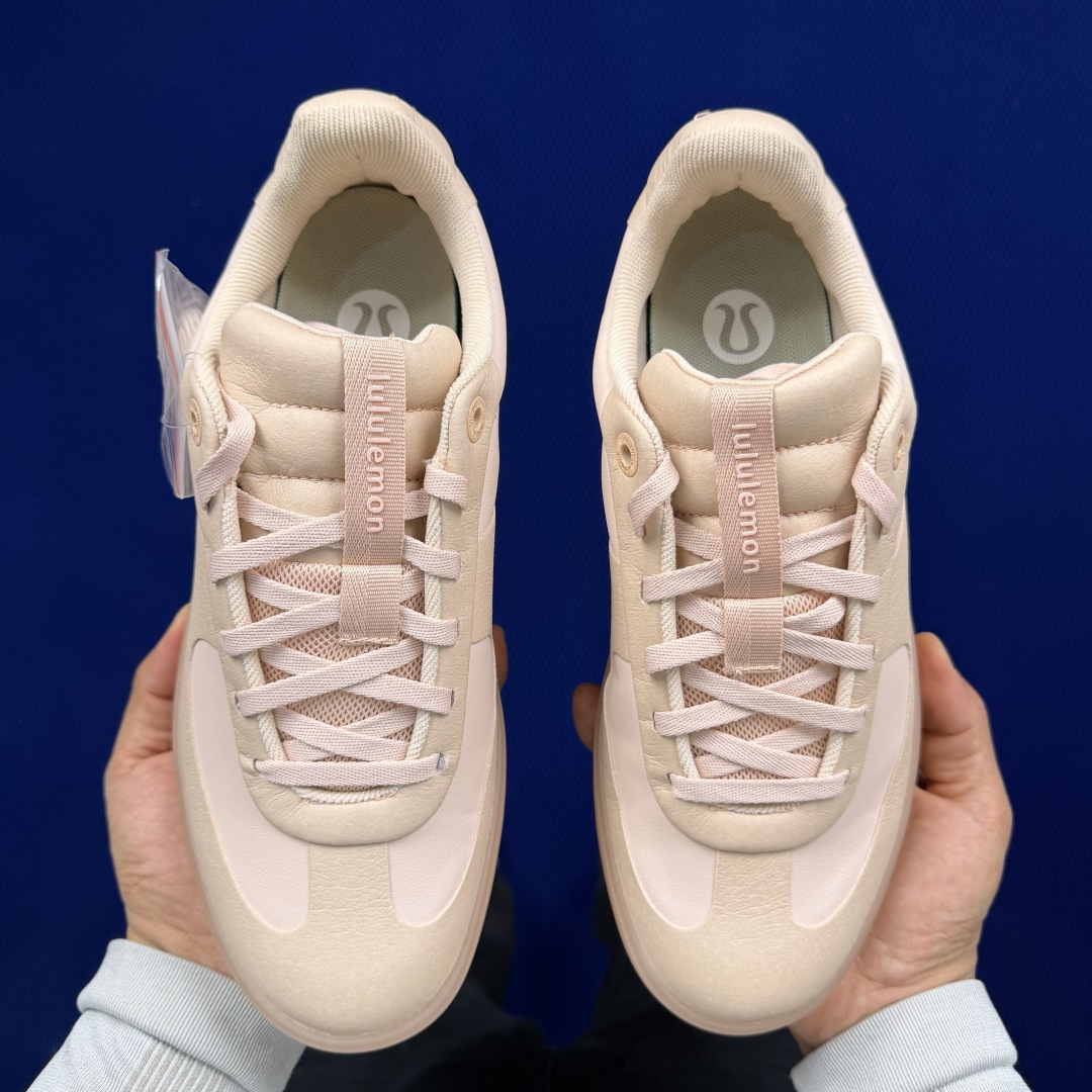 lululemon露露乐蒙 cityverse休闲鞋 共9色全新极简主义系列 采用热熔无缝工艺鞋面 中底