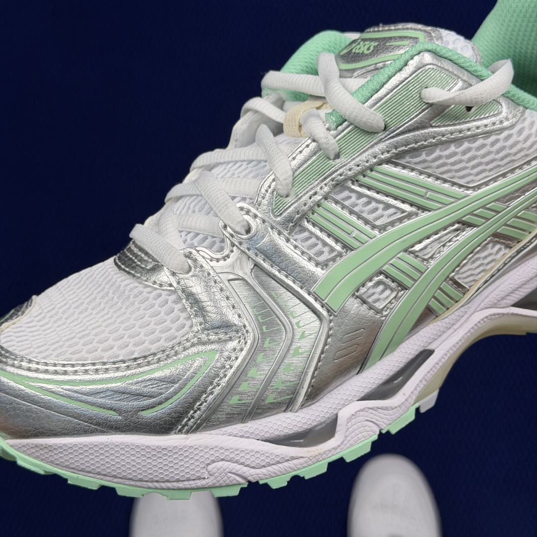 纯原亚瑟士 ASICS Gel-Kayano 14 共48色‼️货号：1202A056-105 银绿尺码