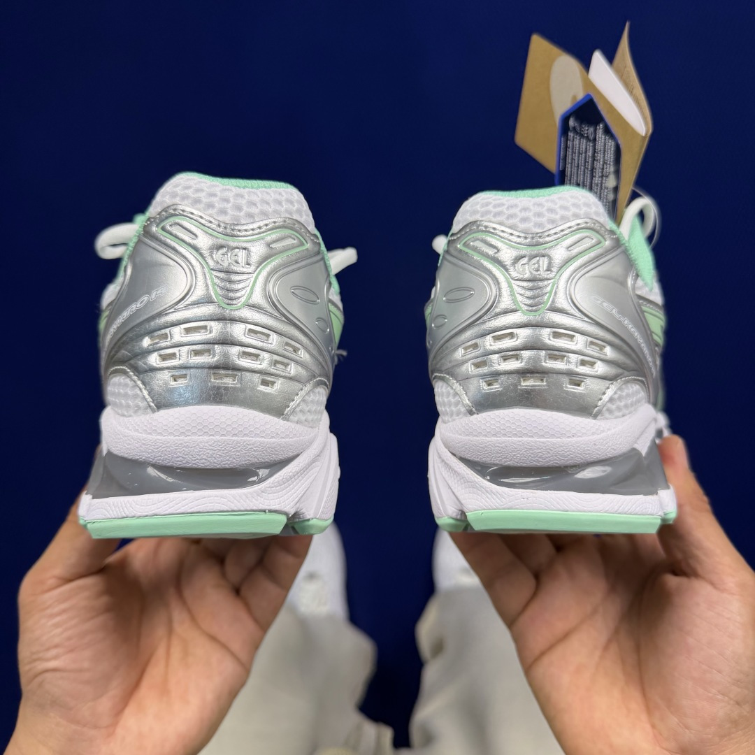 纯原亚瑟士 ASICS Gel-Kayano 14 共48色‼️货号：1202A056-105 银绿尺码