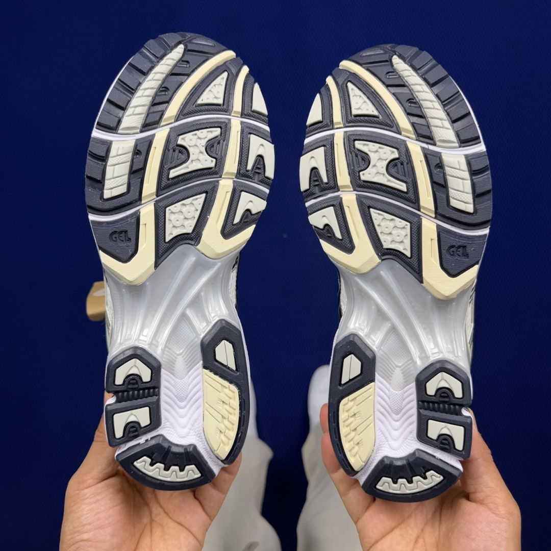 纯原亚瑟士 ASICS Gel-Kayano 14 共48色‼️货号：1202A056-109 白黑银尺