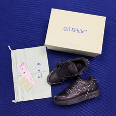 顶奢OW板鞋 Off-White板鞋 共62色‼️市面最强品质!全方位复刻!带原装扣全套包装黑色白线线头 顶奢OW板鞋 Off-White板鞋 共62色‼️市面最强品质!全方位复刻!带原装扣全套包装黑色白线线头