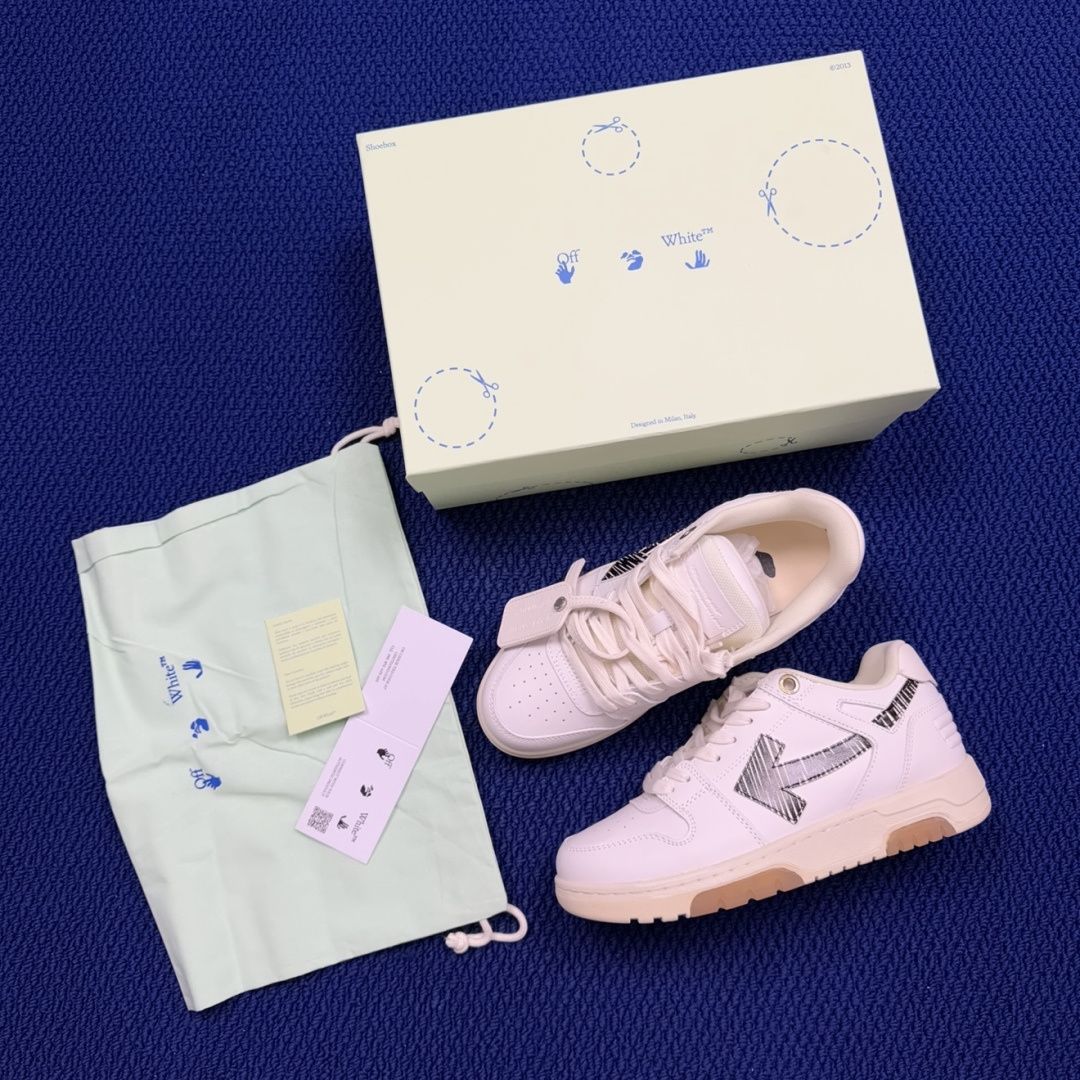 顶奢OW板鞋 Off-White板鞋 共62色‼️市面最强品质！全方位复刻！带原装扣全套包装黑钩尺码：3