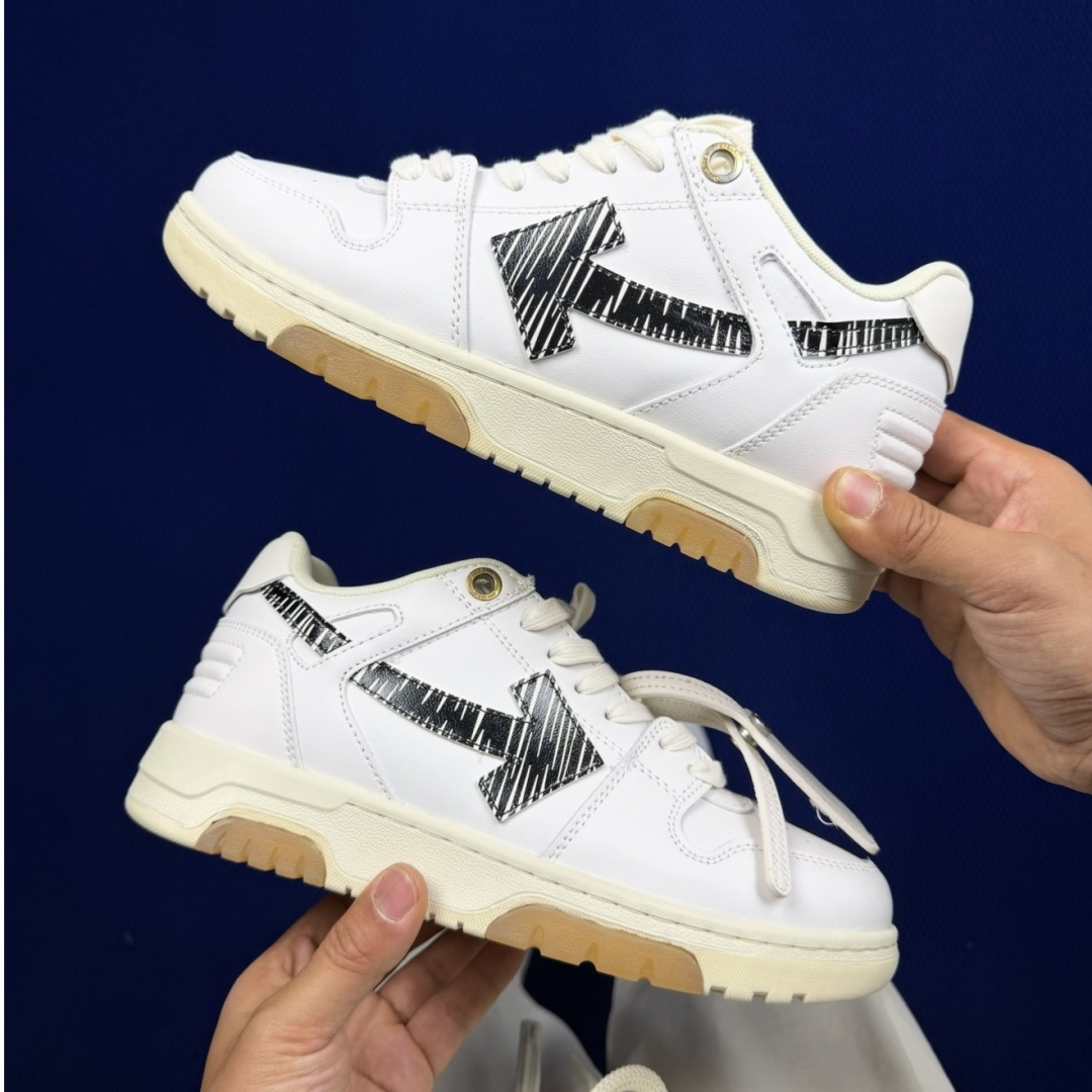 顶奢OW板鞋 Off-White板鞋 共62色‼️市面最强品质！全方位复刻！带原装扣全套包装黑钩尺码：3