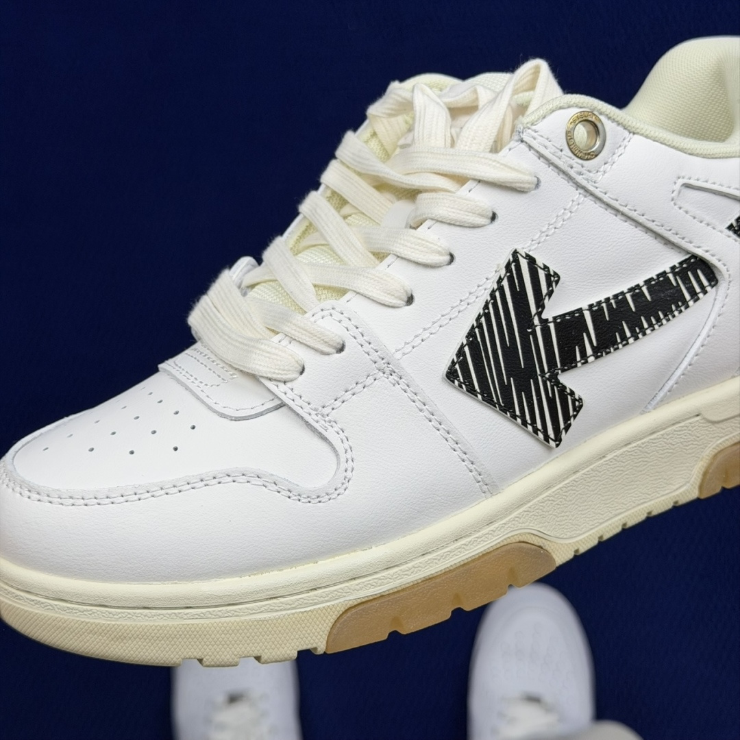 顶奢OW板鞋 Off-White板鞋 共62色‼️市面最强品质！全方位复刻！带原装扣全套包装黑钩尺码：3