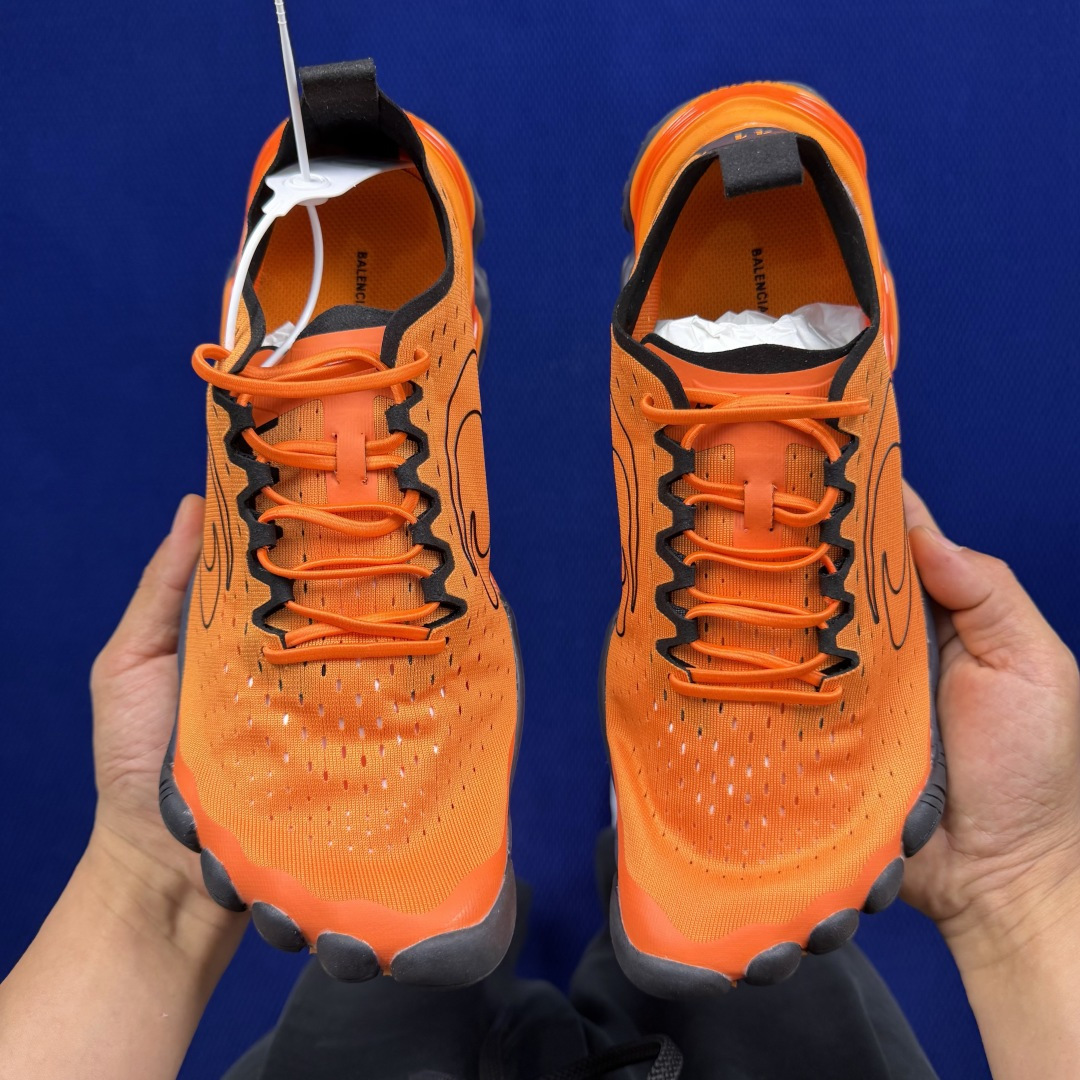 Balenciaga 巴黎世家 20代-五趾鞋Anatomic Runner 五趾结构设计套穿 白色官方