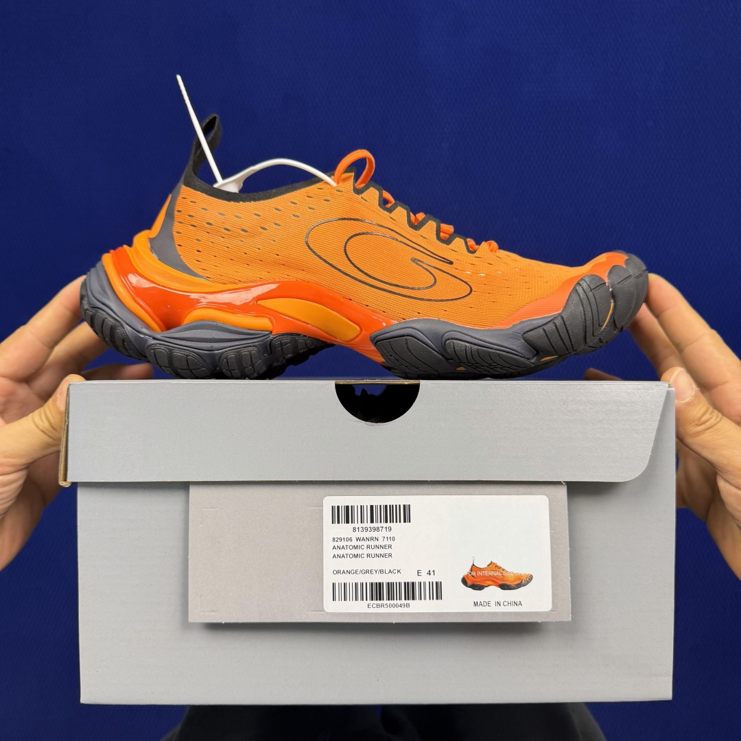 Balenciaga 巴黎世家 20代-五趾鞋Anatomic Runner 五趾结构设计套穿 白色官方