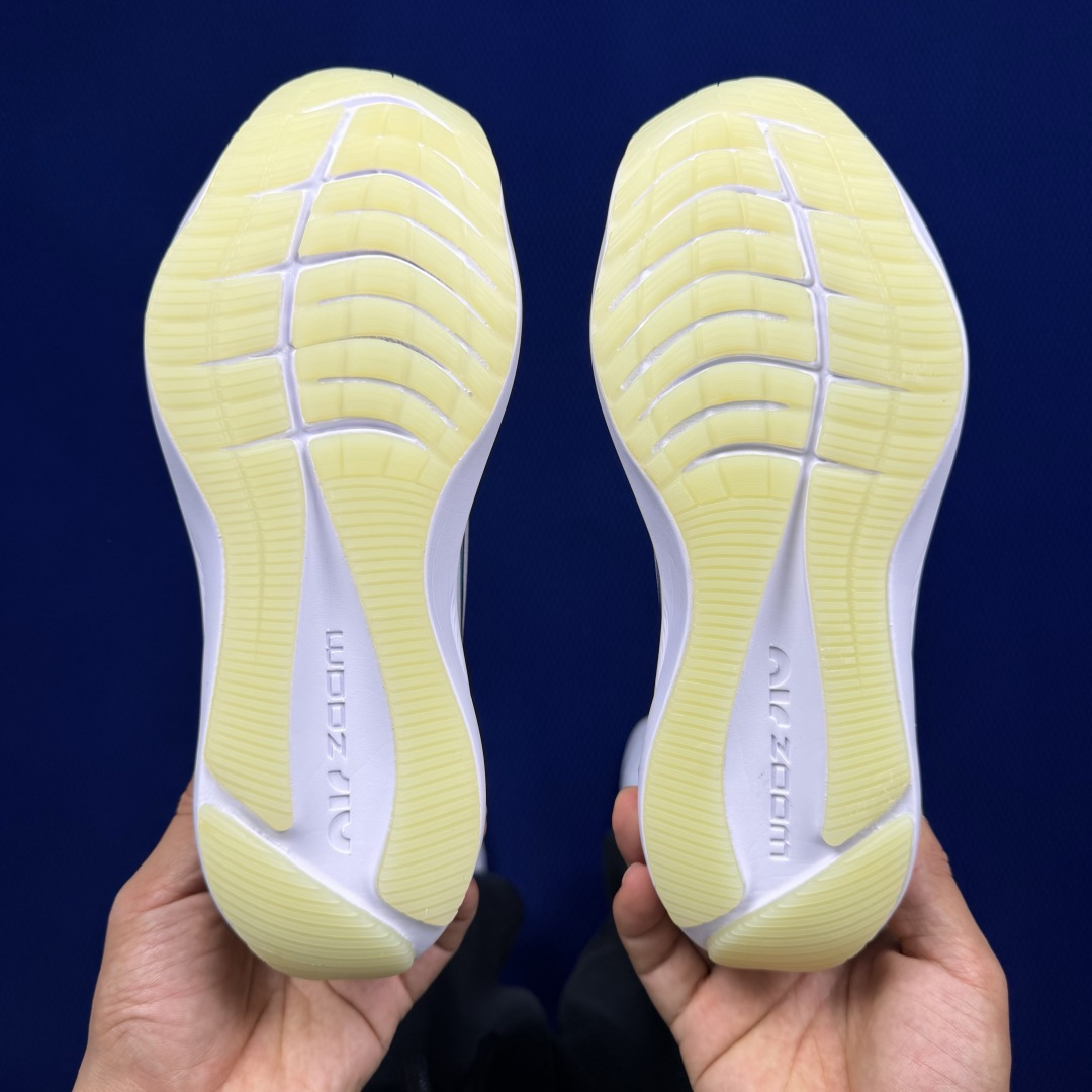 主推优势私【C版马拉松登月系列】冲正纯原1:1品质！登月V7Nike Zoom Winflo 7 气垫跑