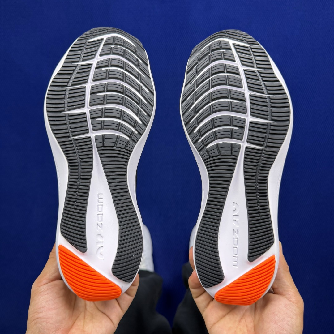主推优势私【C版马拉松登月系列】冲正纯原1:1品质！登月V7Nike Zoom Winflo 7 气垫跑