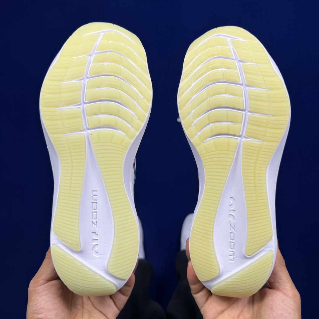 主推优势私【C版马拉松登月系列】冲正纯原1:1品质！登月V7Nike Zoom Winflo 7 气垫跑
