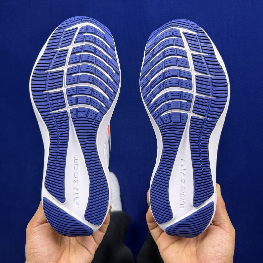 主推优势私【C版马拉松登月系列】冲正纯原1:1品质！登月V7Nike Zoom Winflo 7 气垫跑
