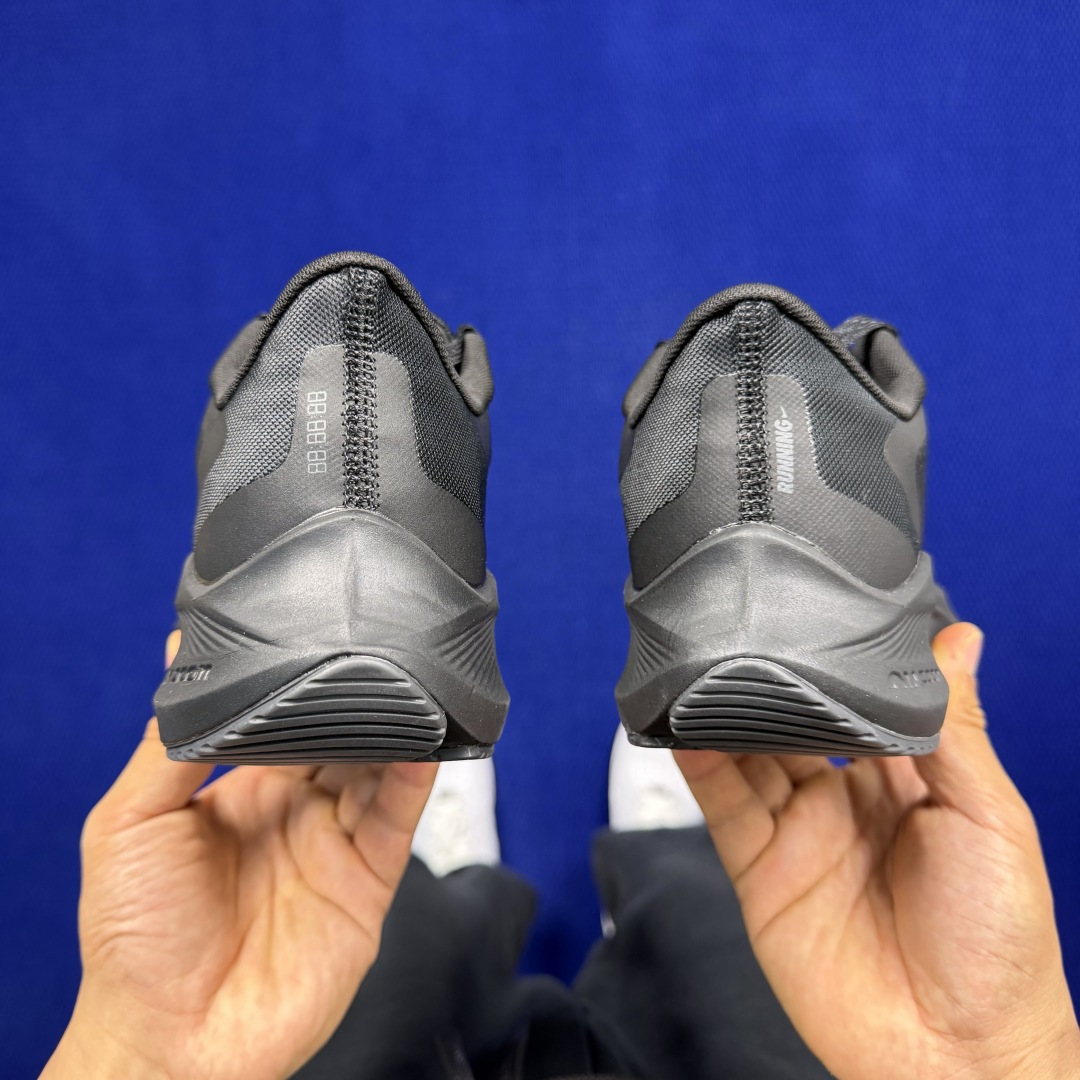 主推优势私【C版马拉松登月系列】冲正纯原1:1品质！登月V7Nike Zoom Winflo 7 气垫跑