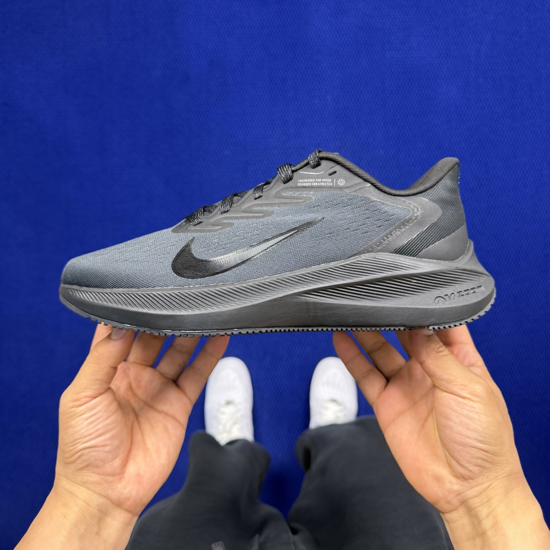主推优势私【C版马拉松登月系列】冲正纯原1:1品质！登月V7Nike Zoom Winflo 7 气垫跑