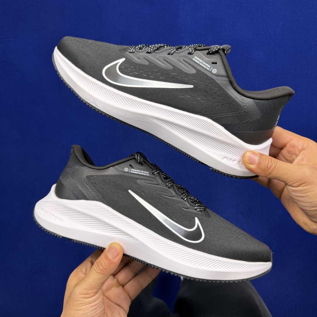 主推优势私【C版马拉松登月系列】冲正纯原1:1品质！登月V7Nike Zoom Winflo 7 气垫跑