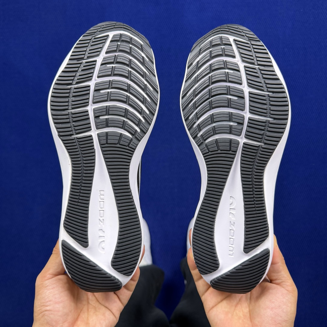 主推优势私【C版马拉松登月系列】冲正纯原1:1品质！登月V7Nike Zoom Winflo 7 气垫跑