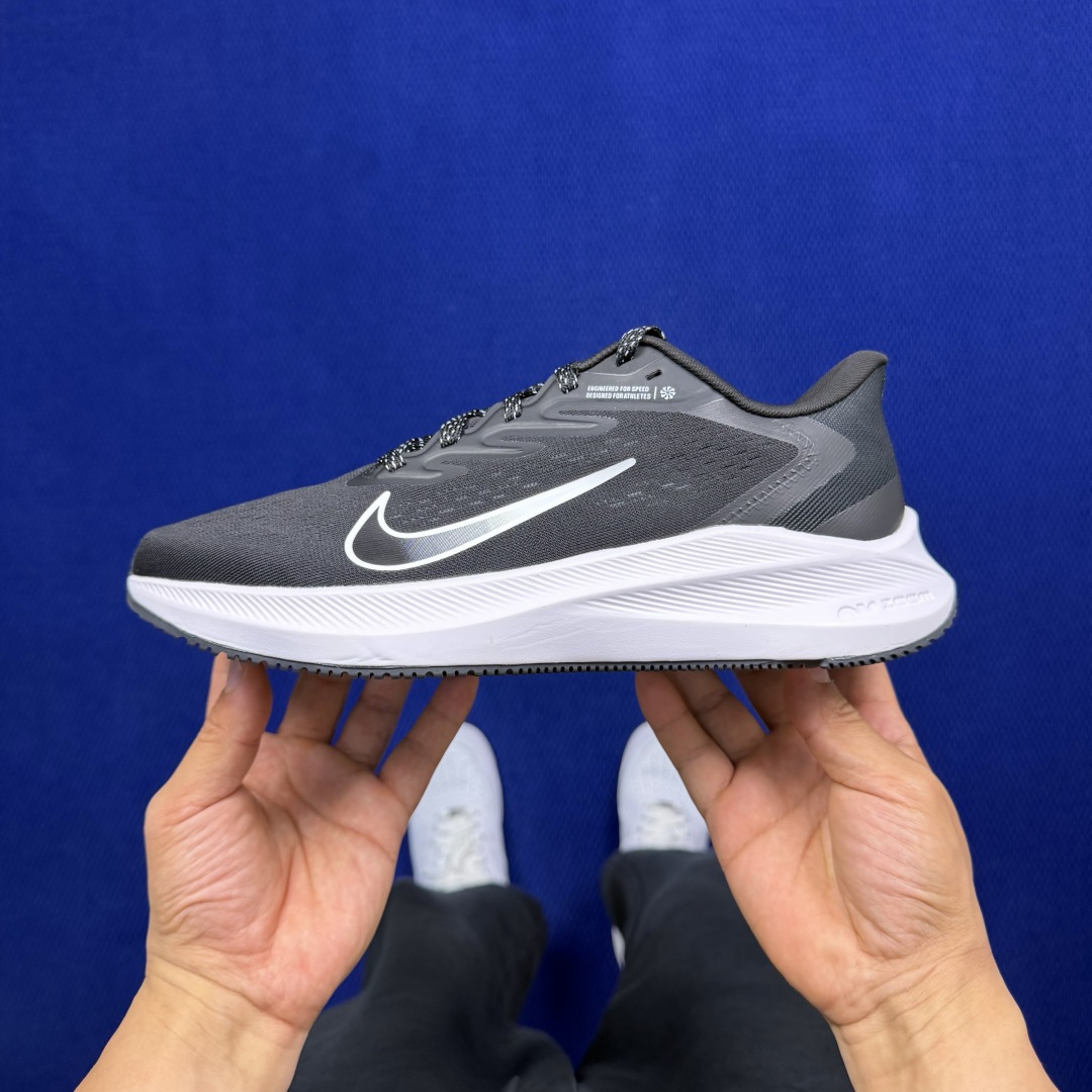 主推优势私【C版马拉松登月系列】冲正纯原1:1品质！登月V7Nike Zoom Winflo 7 气垫跑
