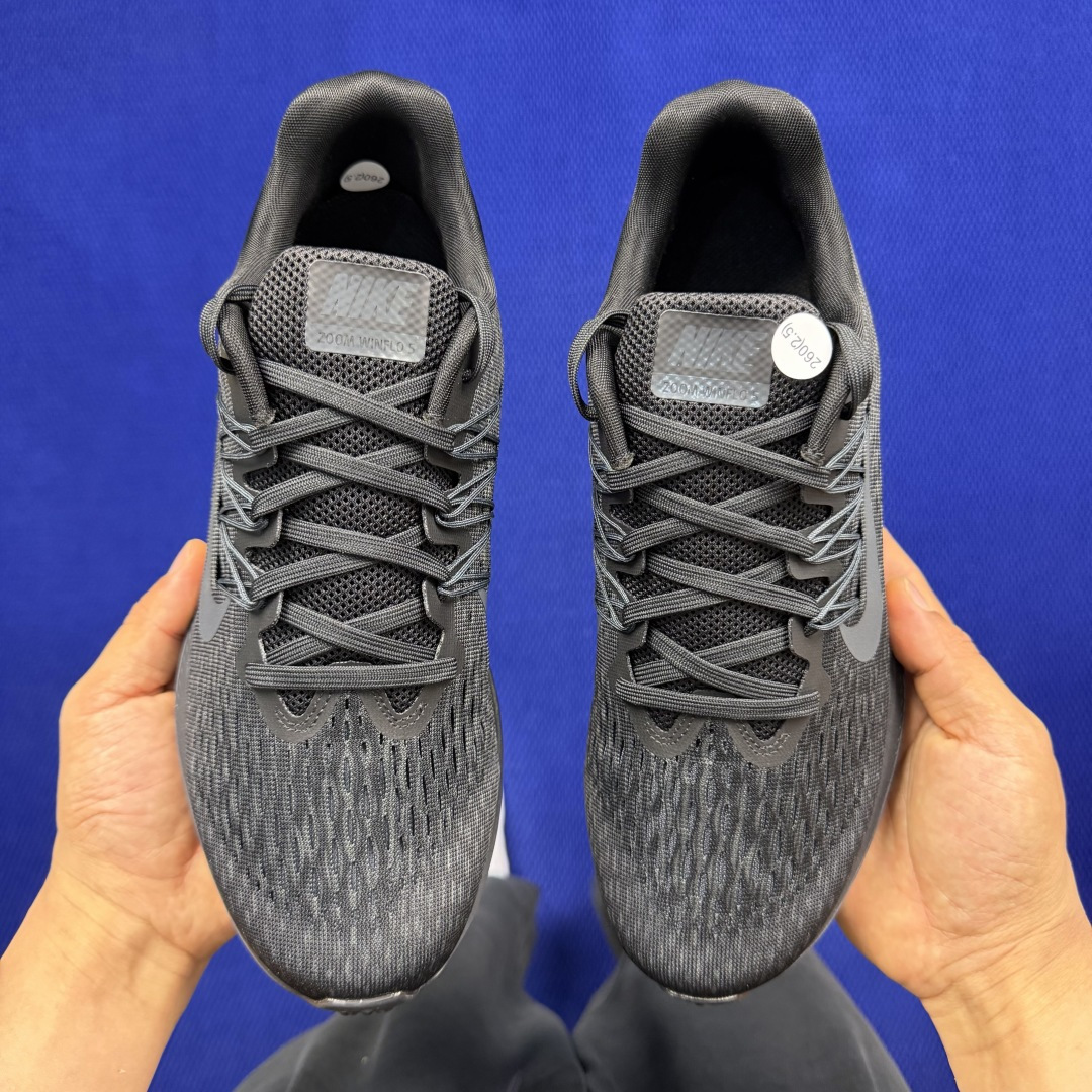 主推优势私【C版马拉松登月系列】冲正纯原1:1品质！登月V5Nike Zoom Winflo 5 气垫跑