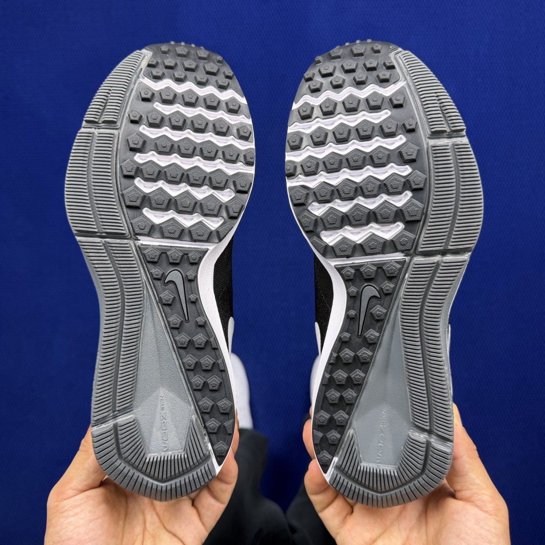 主推优势私【C版马拉松登月系列】冲正纯原1:1品质！登月V4Nike Zoom Winflo 4 气垫跑