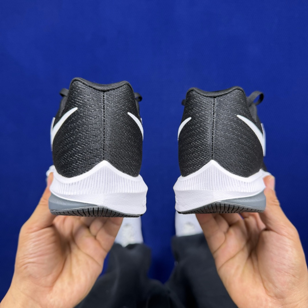 主推优势私【C版马拉松登月系列】冲正纯原1:1品质！登月V4Nike Zoom Winflo 4 气垫跑
