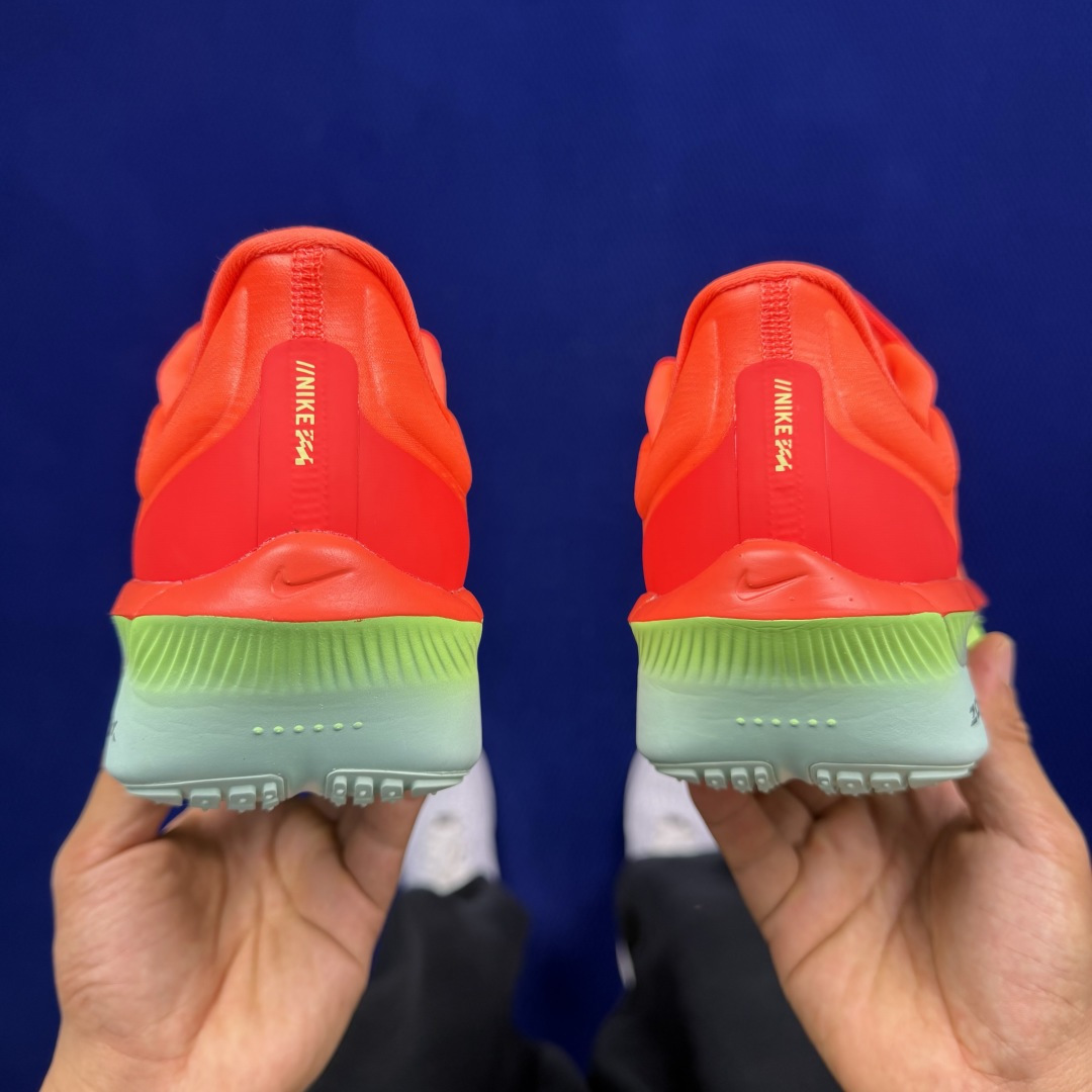 主推优势私【C版马拉松登月系列】冲正纯原1:1品质！马拉松6代Nike Zoom Fly 6 碳板马拉松