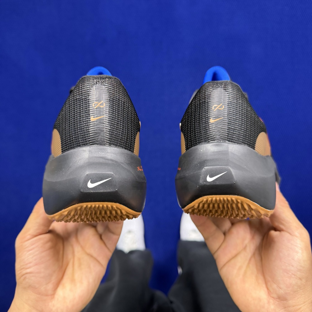 主推优势私【C版马拉松登月系列】冲正纯原1:1品质！马拉松5代Nike Zoom Fly 5 碳板马拉松