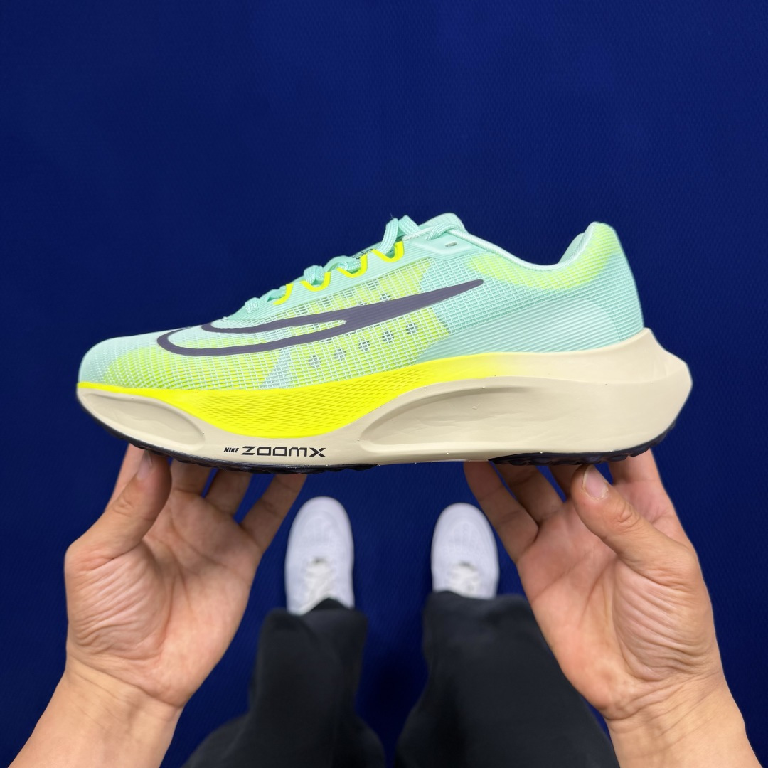 主推优势私【C版马拉松登月系列】冲正纯原1:1品质！马拉松5代Nike Zoom Fly 5 碳板马拉松