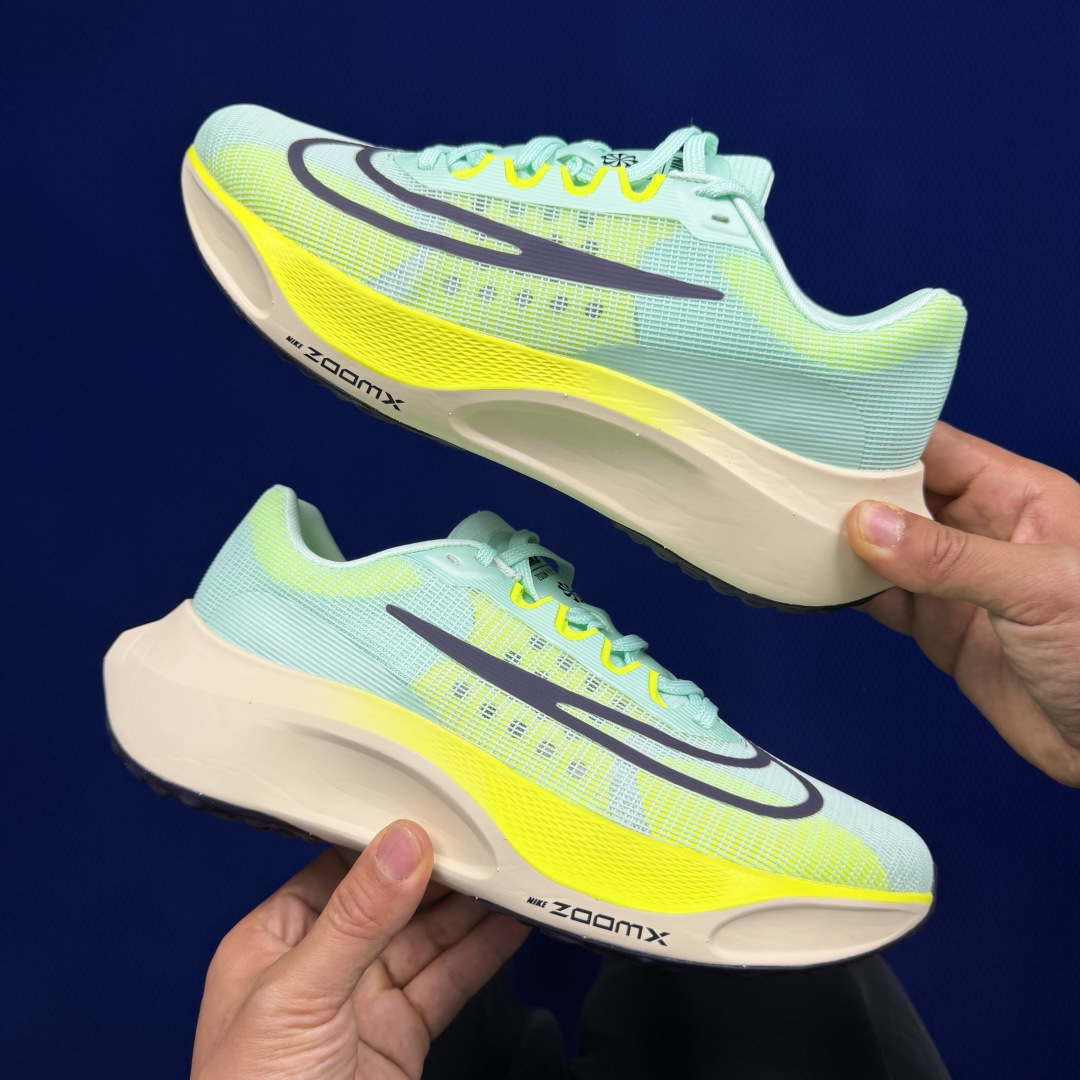 主推优势私【C版马拉松登月系列】冲正纯原1:1品质！马拉松5代Nike Zoom Fly 5 碳板马拉松