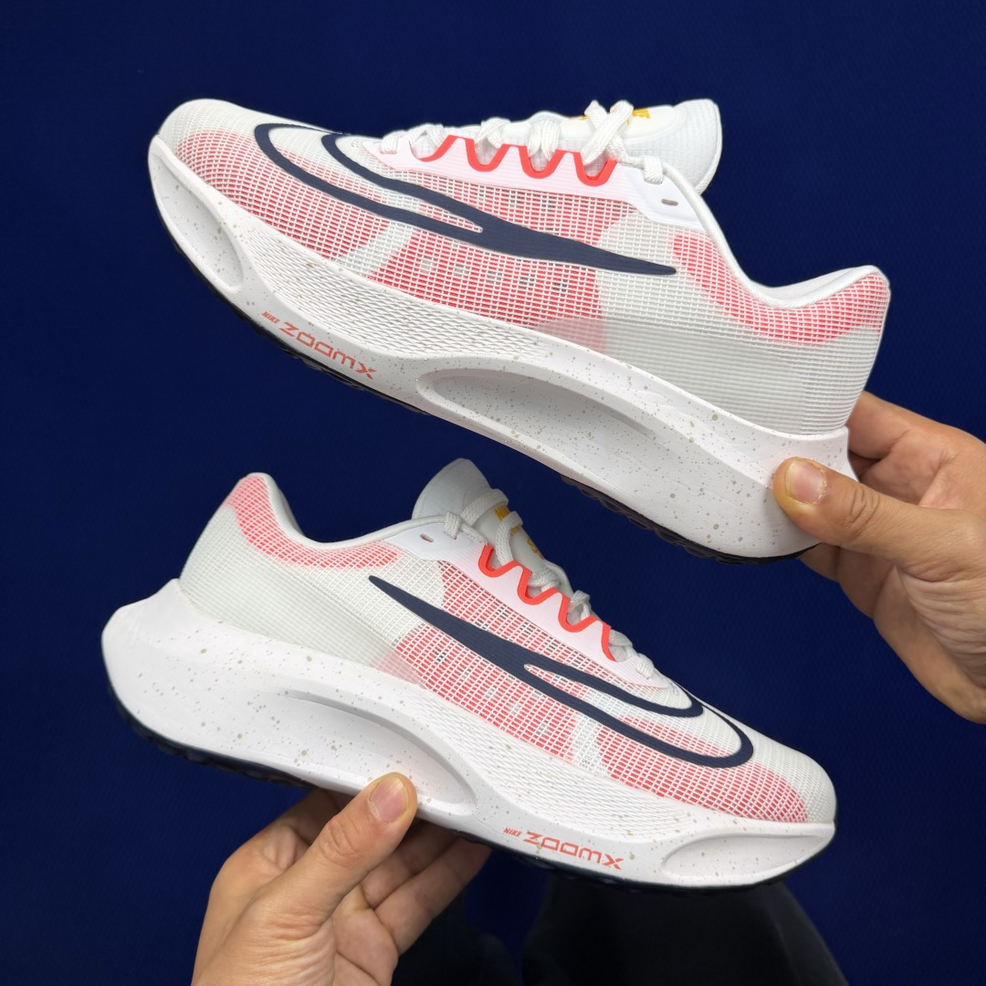 主推优势私【C版马拉松登月系列】冲正纯原1:1品质！马拉松5代Nike Zoom Fly 5 碳板马拉松