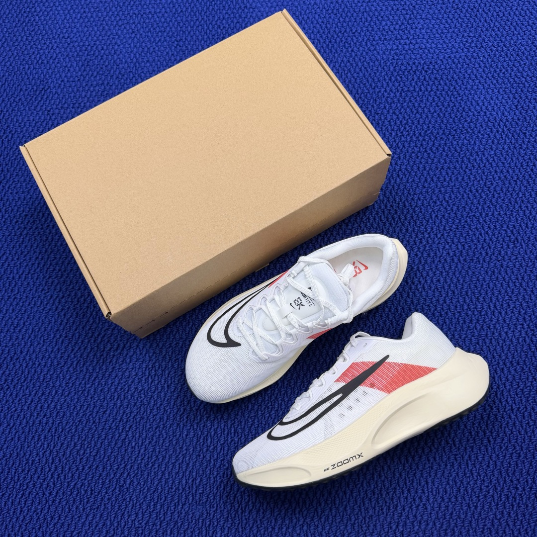 主推优势私【C版马拉松登月系列】冲正纯原1:1品质！马拉松5代Nike Zoom Fly 5 碳板马拉松