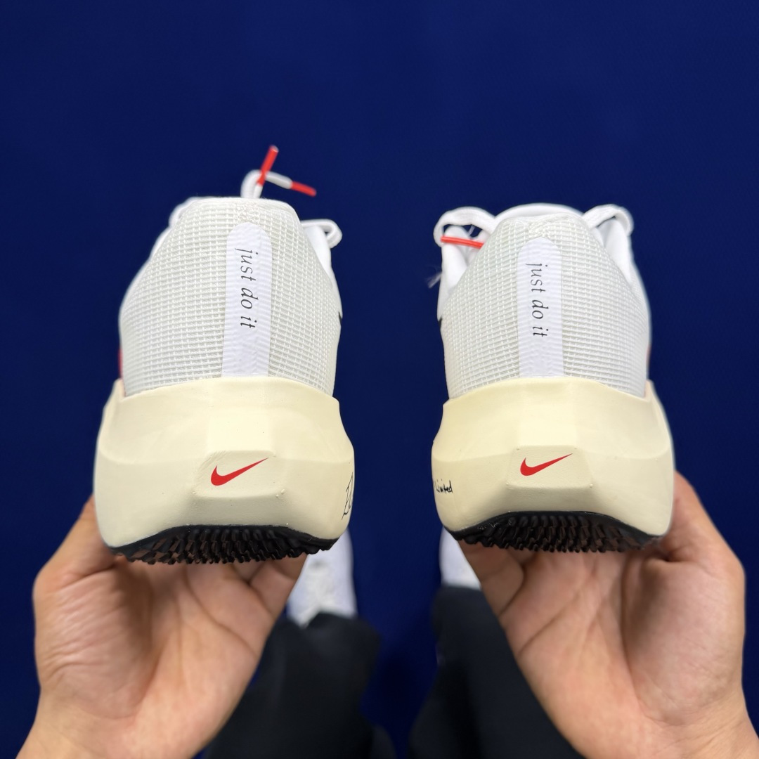 主推优势私【C版马拉松登月系列】冲正纯原1:1品质！马拉松5代Nike Zoom Fly 5 碳板马拉松