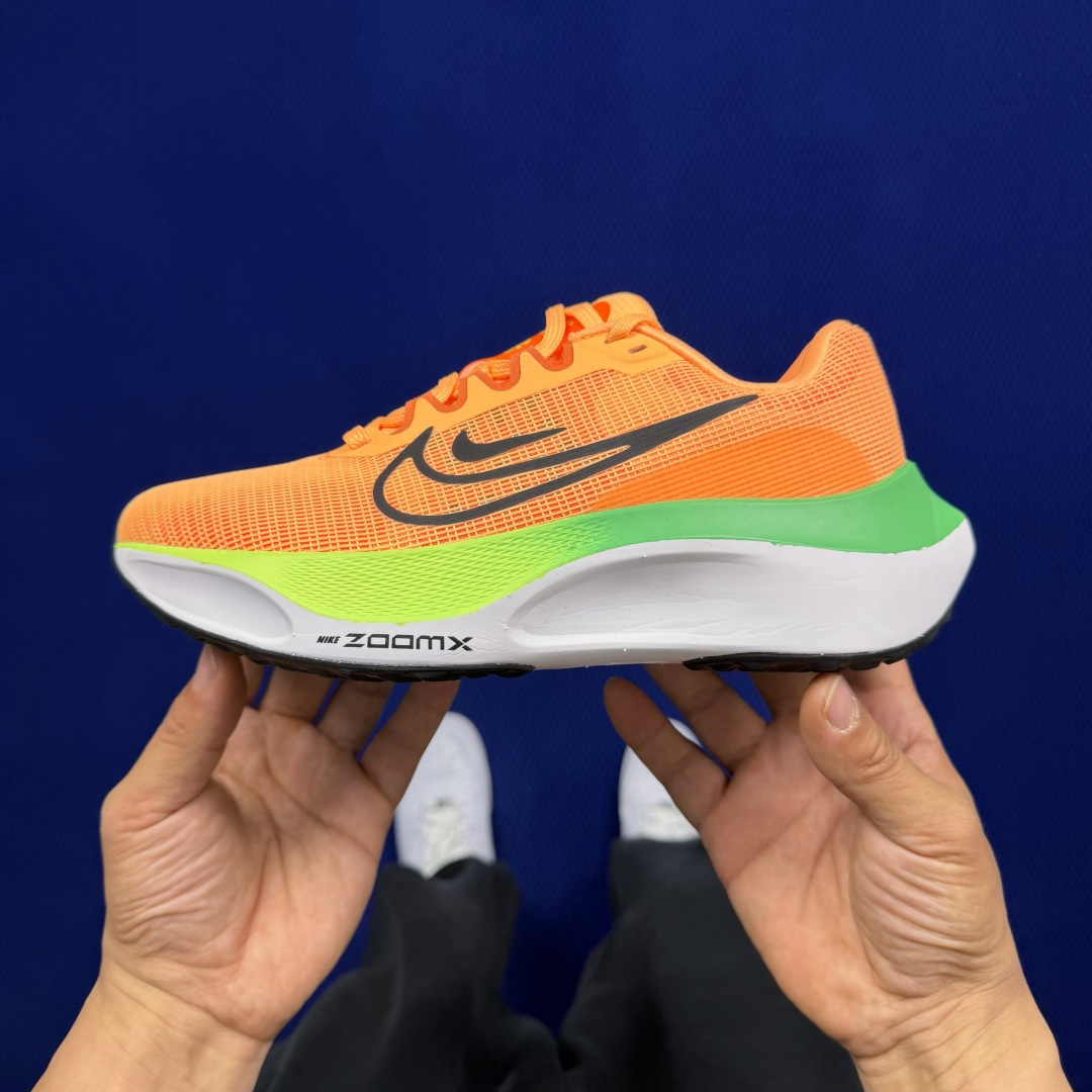 主推优势私【C版马拉松登月系列】冲正纯原1:1品质！马拉松5代Nike Zoom Fly 5 碳板马拉松