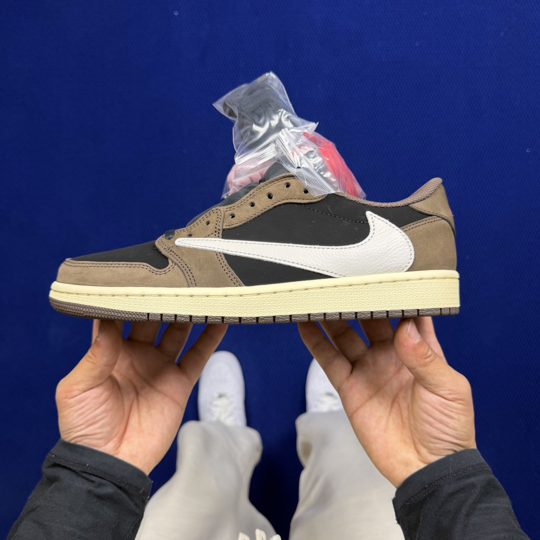 【DG2.0】aj1倒钩低帮 Travis Scott x Jordan Air Jordan 1 Lo