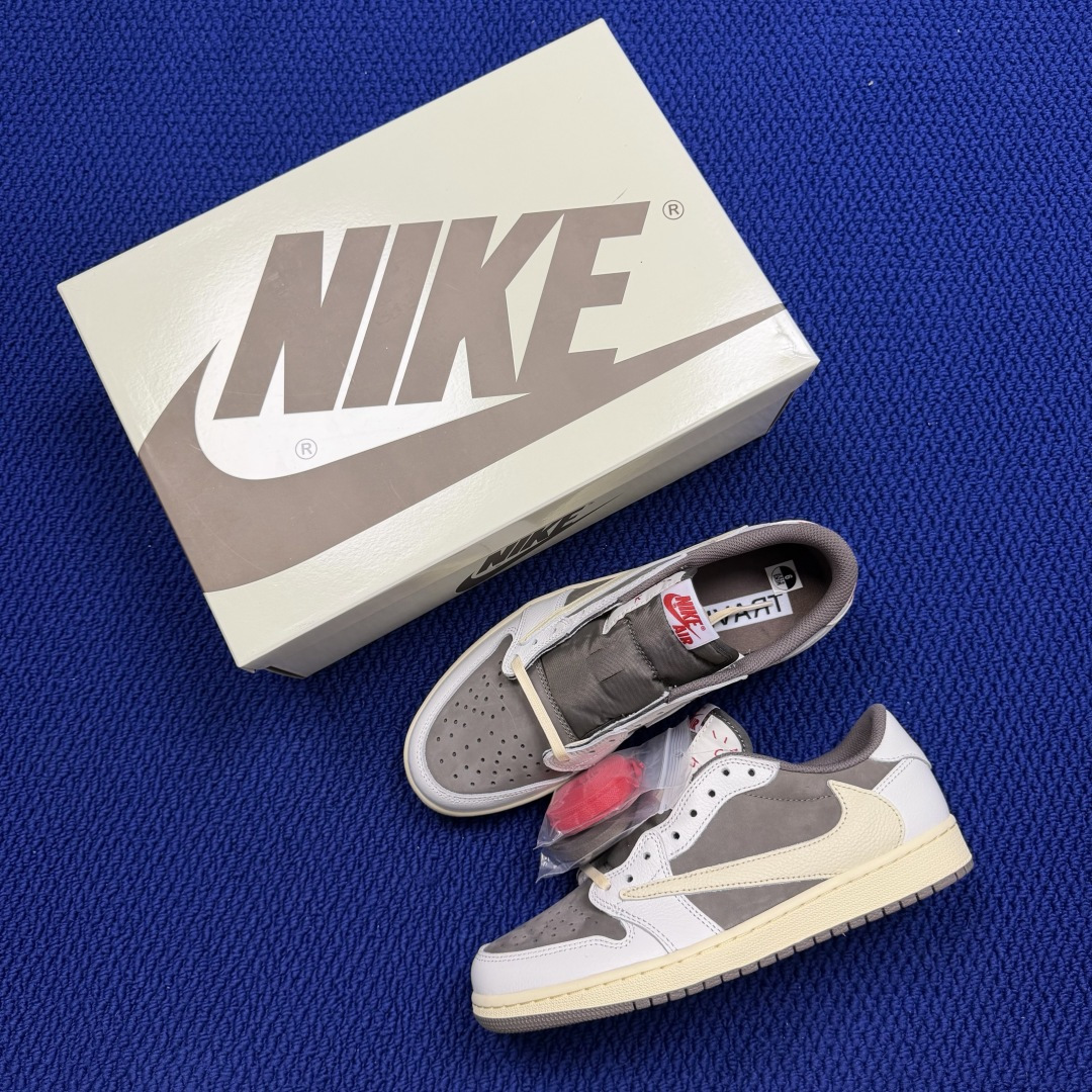 【DG2.0】aj1倒钩低帮白棕 Travis Scott x Jordan Air Jordan 1 