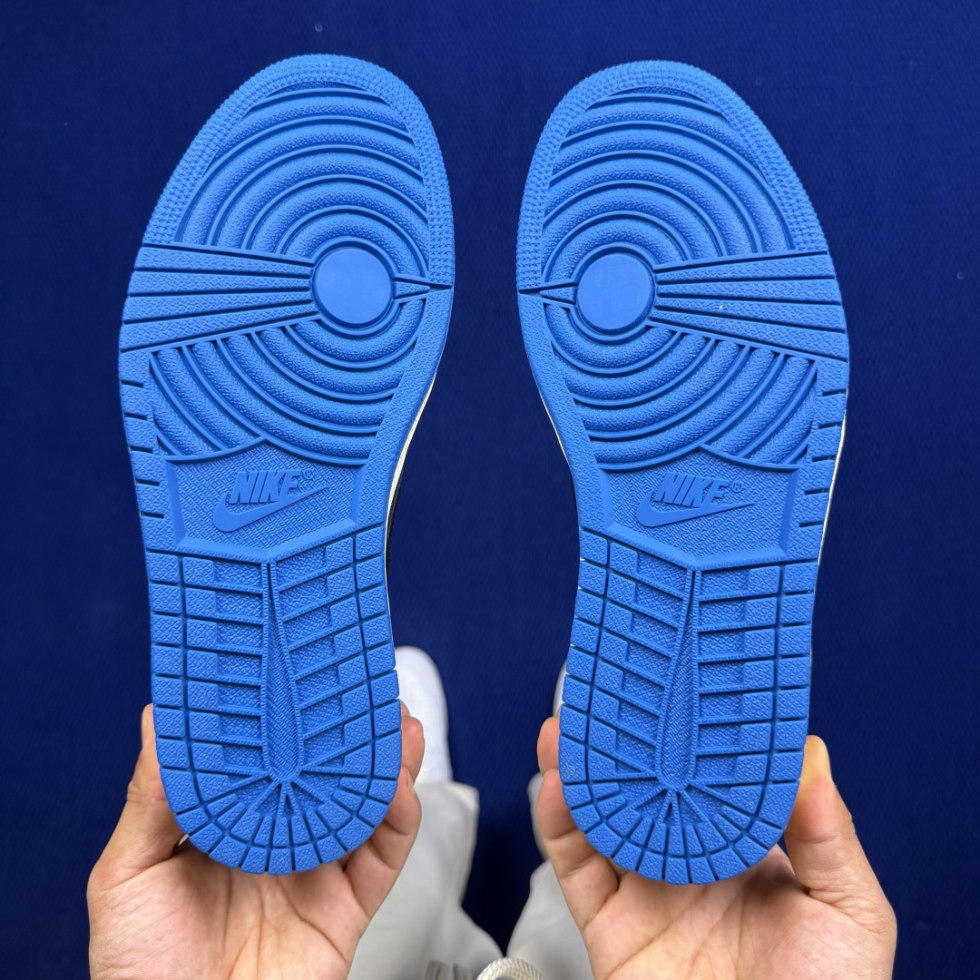 【DG2.0】aj1倒钩低帮三方联名闪电⚡️Travis Scott x Fragment Design