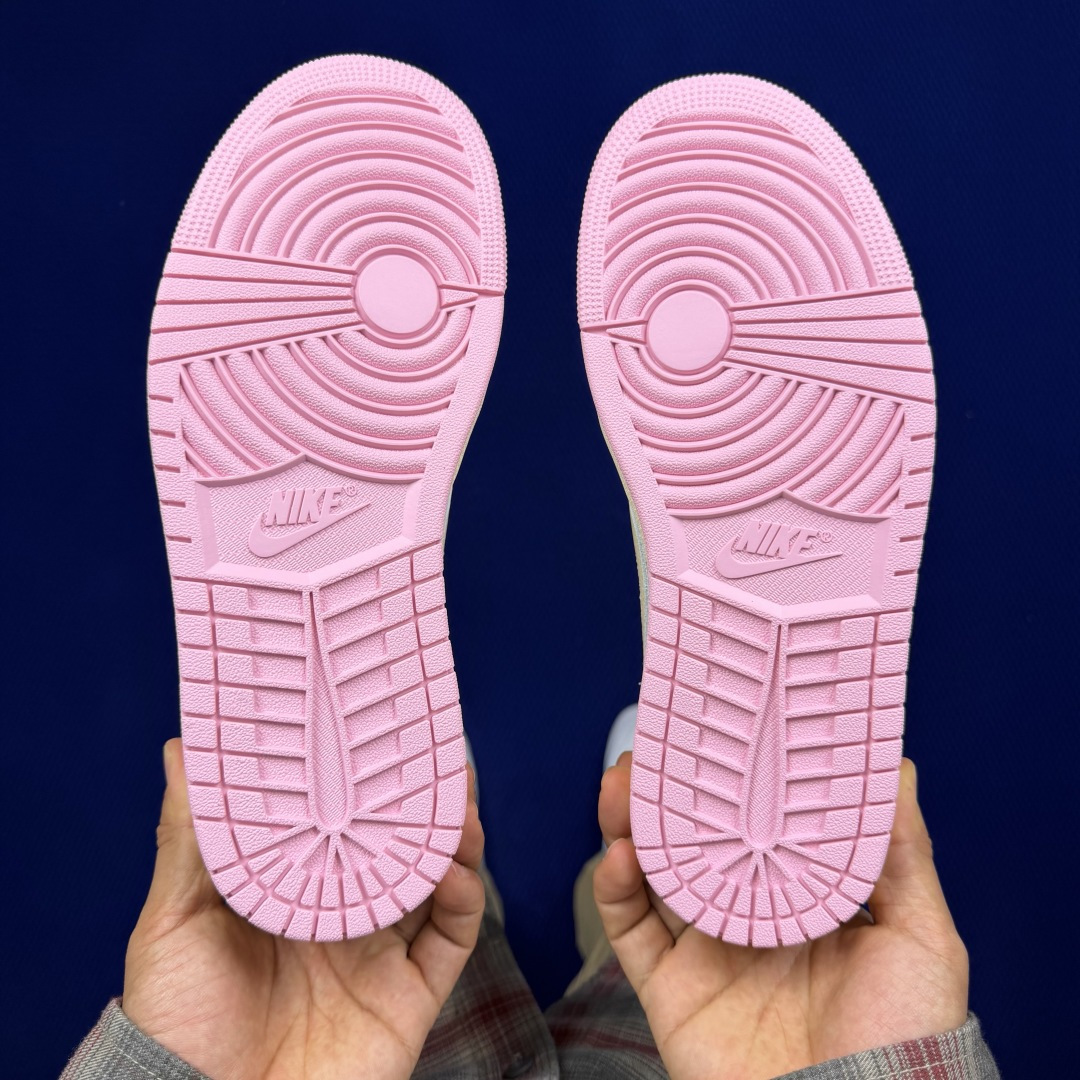 【DG2.0】aj1倒钩低帮亲友限定粉色 Travis Scott x Jordan Air Jorda
