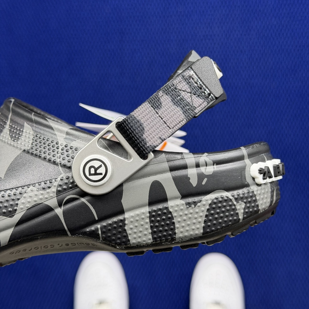 BAPE x Crocs卡骆驰 洞洞鞋联名4色东莞原厂出品，拼标过验！欢迎对比，顶级品质区别市面通货！同