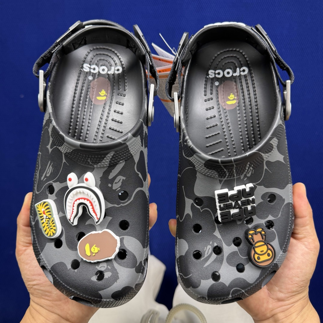 BAPE x Crocs卡骆驰 洞洞鞋联名4色东莞原厂出品，拼标过验！欢迎对比，顶级品质区别市面通货！同