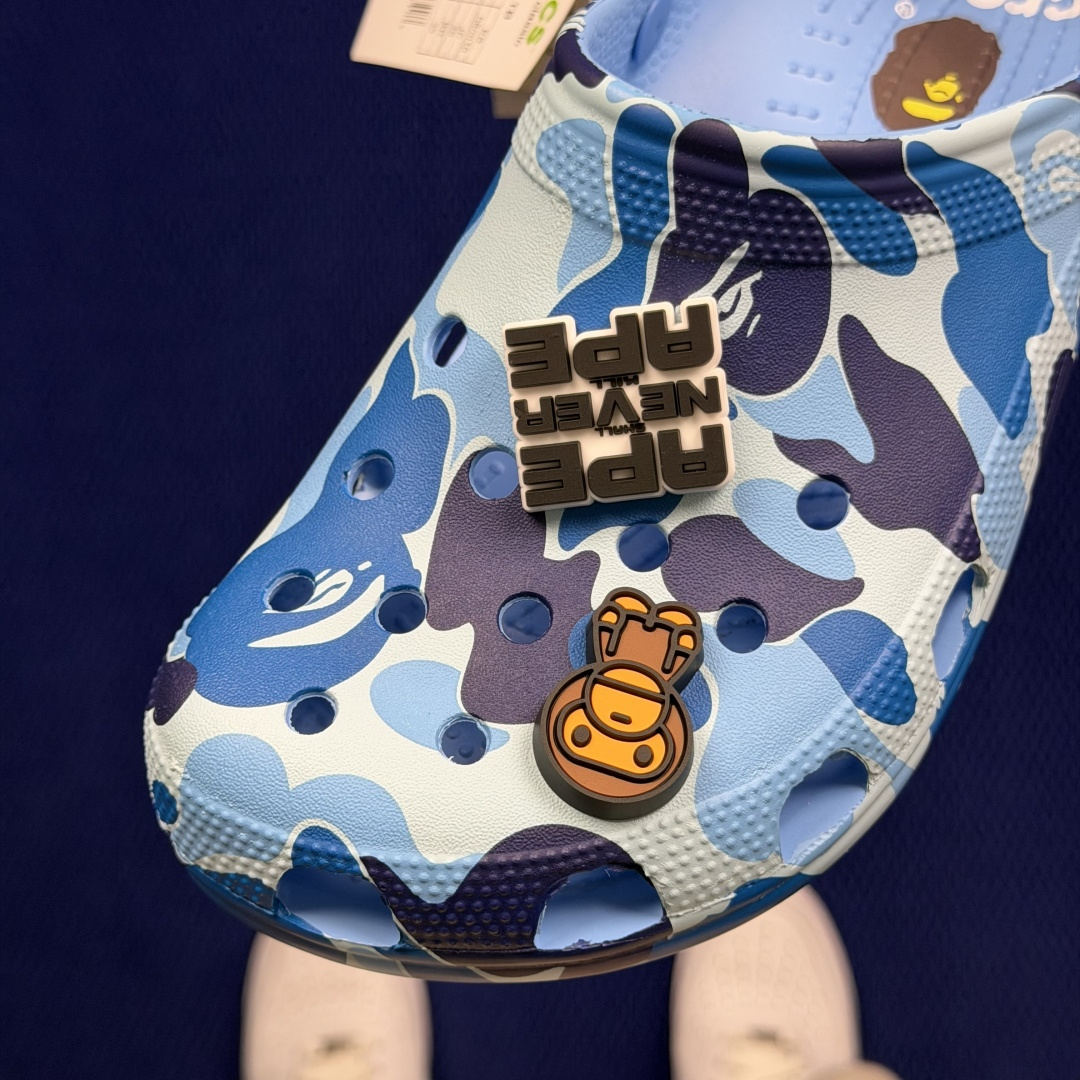 BAPE x Crocs卡骆驰 洞洞鞋联名4色东莞原厂出品，拼标过验！欢迎对比，顶级品质区别市面通货！同