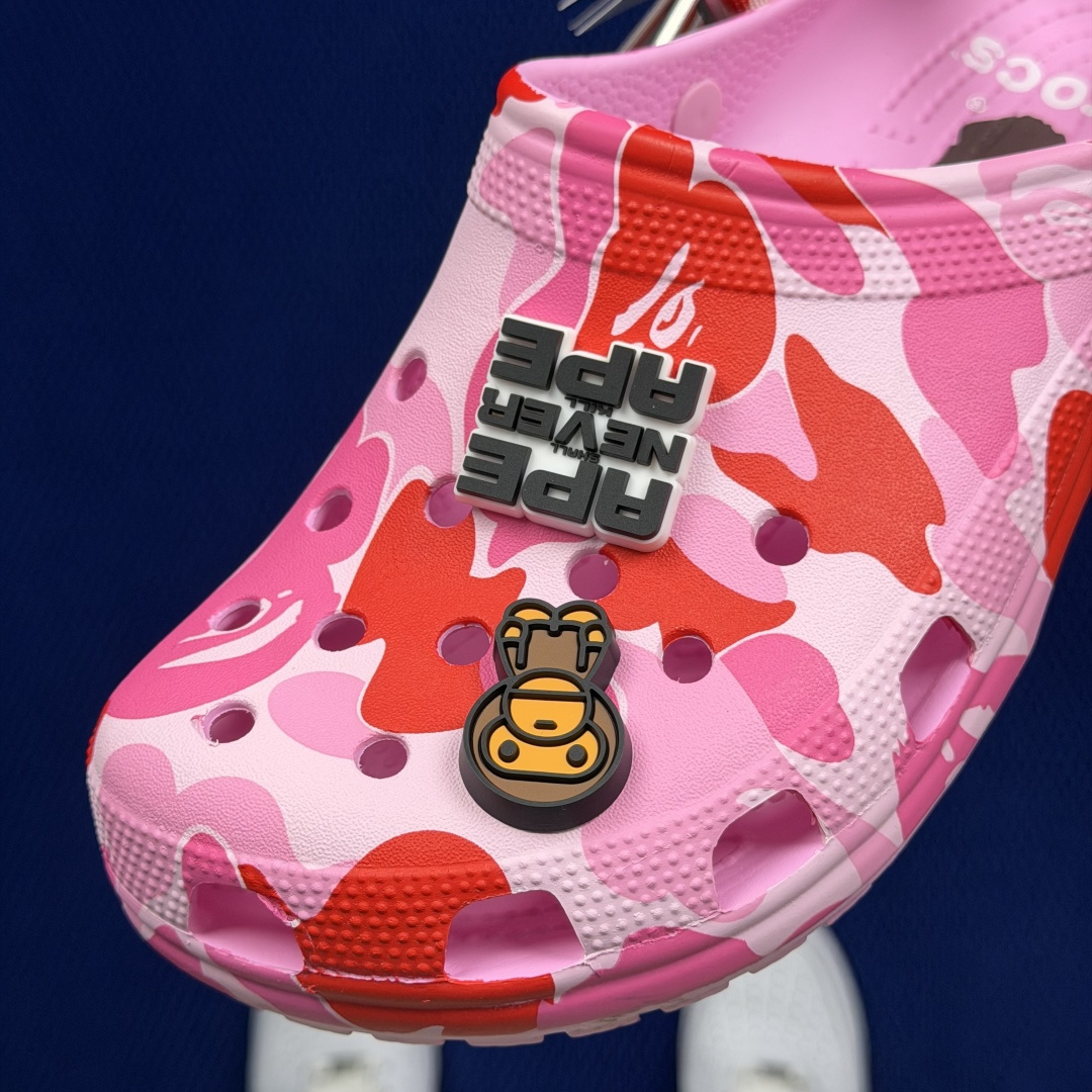 BAPE x Crocs卡骆驰 洞洞鞋联名4色东莞原厂出品，拼标过验！欢迎对比，顶级品质区别市面通货！同