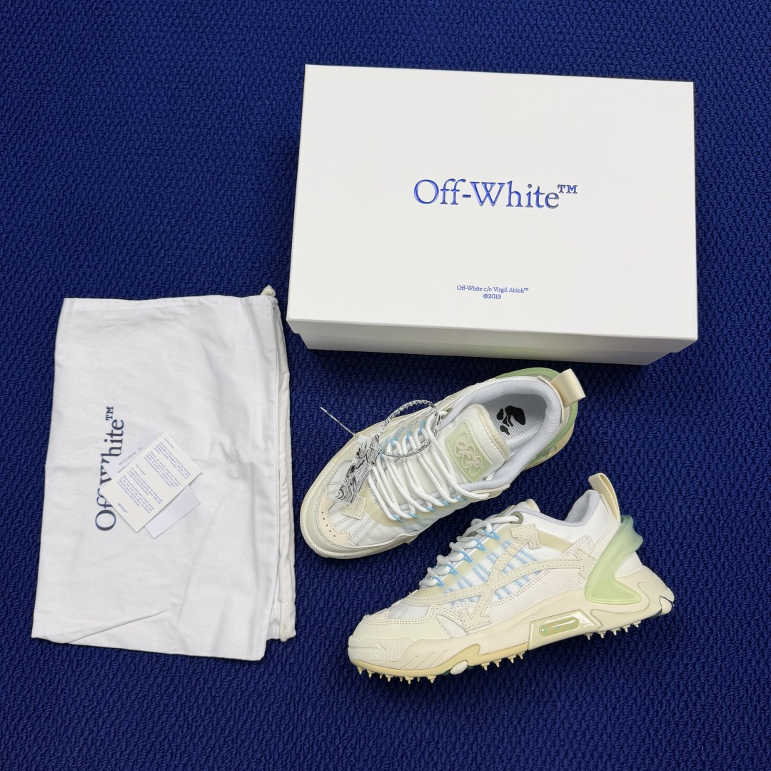 OW解构跑步鞋 OFF-WHITE ODSY -2000老爹风高端产物 原鞋购入 细节拉满 ①由全新磨具