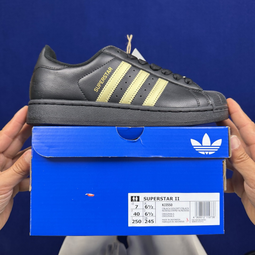 纯原订单！经典贝壳头 二代 adlidas originals Superstar 2货号：KJ3550