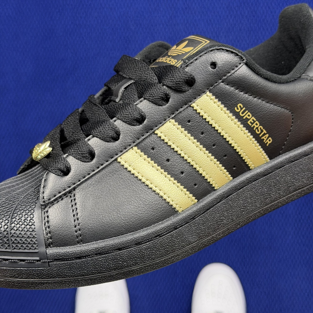 纯原订单！经典贝壳头 二代 adlidas originals Superstar 2货号：KJ3550