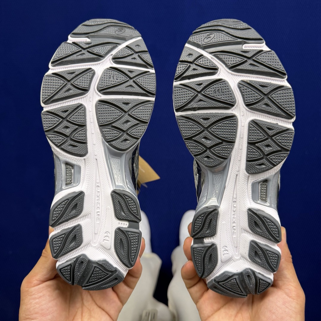 亚瑟士ASICS GEL-NYC系列 复古休闲鞋第5色:1201A789-100尺码：36-46带半码