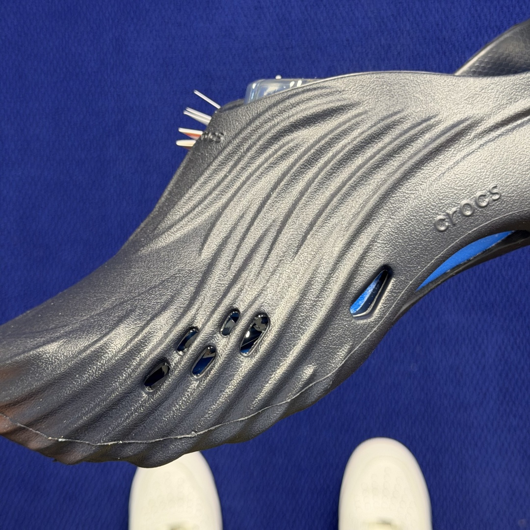 Crocs卡骆驰 洞洞鞋 旋风波波第10色原厂数据复模，双层注塑旋风波波-蓝 尺码：M7-M11 / 3