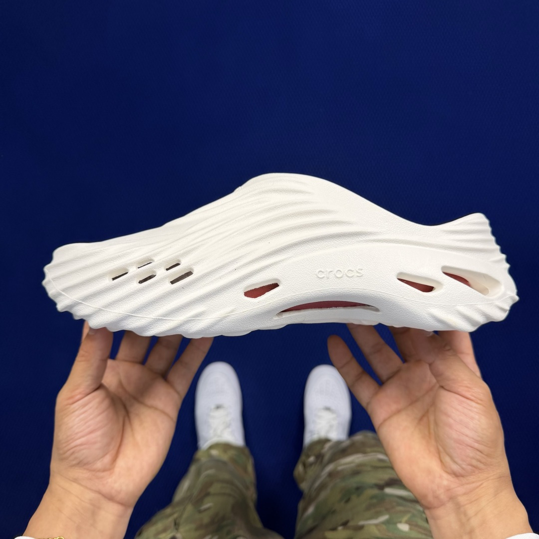 Crocs卡骆驰 洞洞鞋 旋风波波第13色原厂数据复模，双层注塑旋风波波-白红 尺码：M7-M11 / 