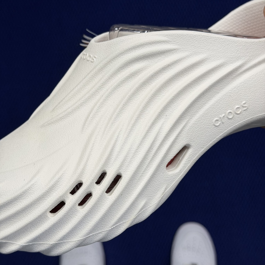 Crocs卡骆驰 洞洞鞋 旋风波波第13色原厂数据复模，双层注塑旋风波波-白红 尺码：M7-M11 / 