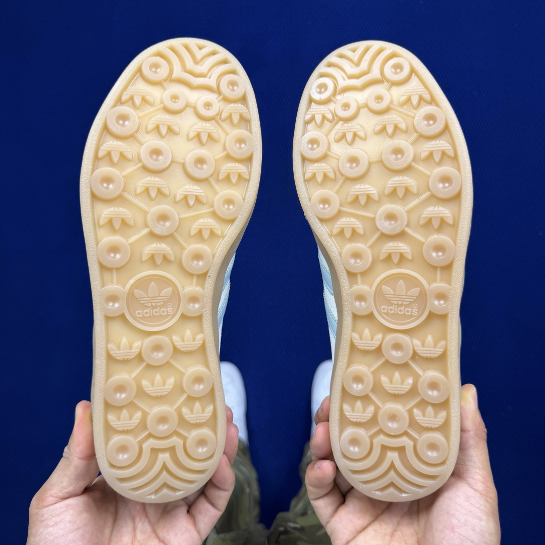 XJ版 极致性价比！阿迪T字德训鞋：亚麻绿Adidas/阿迪达斯 Gazelle 桑巴板鞋samba二代