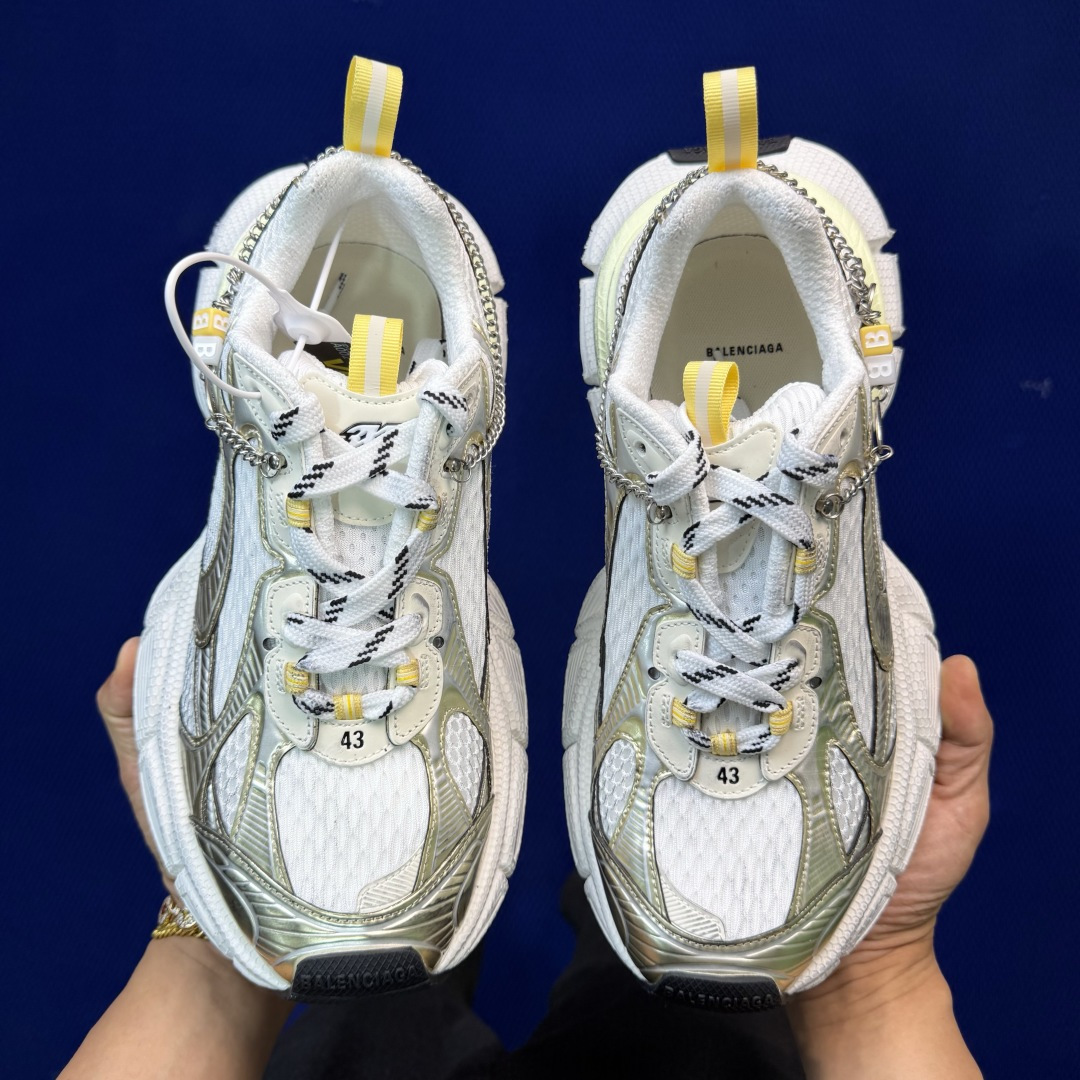 巴黎世家 工厂优势放货，欢迎合作‼️巴黎10代3XL 4.0链条⛓️挂饰同心锁该有的材料配置、做工工艺和