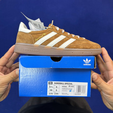 XJ版 极致性价比!阿迪T字德训鞋:野棕色Adidas/阿迪达斯 HANDBALL SPEZIAL 桑巴 XJ版 极致性价比!阿迪T字德训鞋:野棕色Adidas/阿迪达斯 HANDBALL SPEZIAL 桑巴